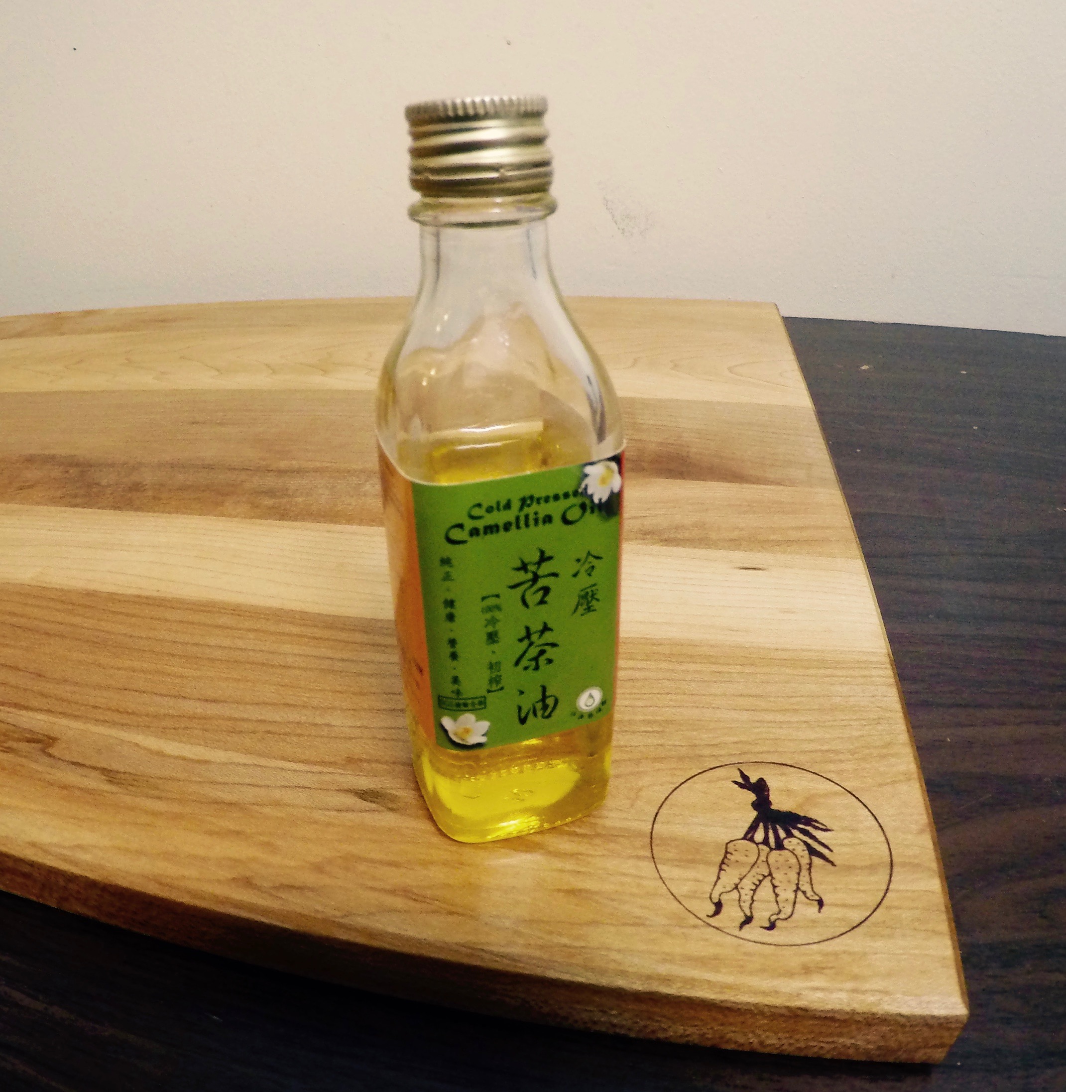 McLee Camellia Oil with Maple Cutting Board
